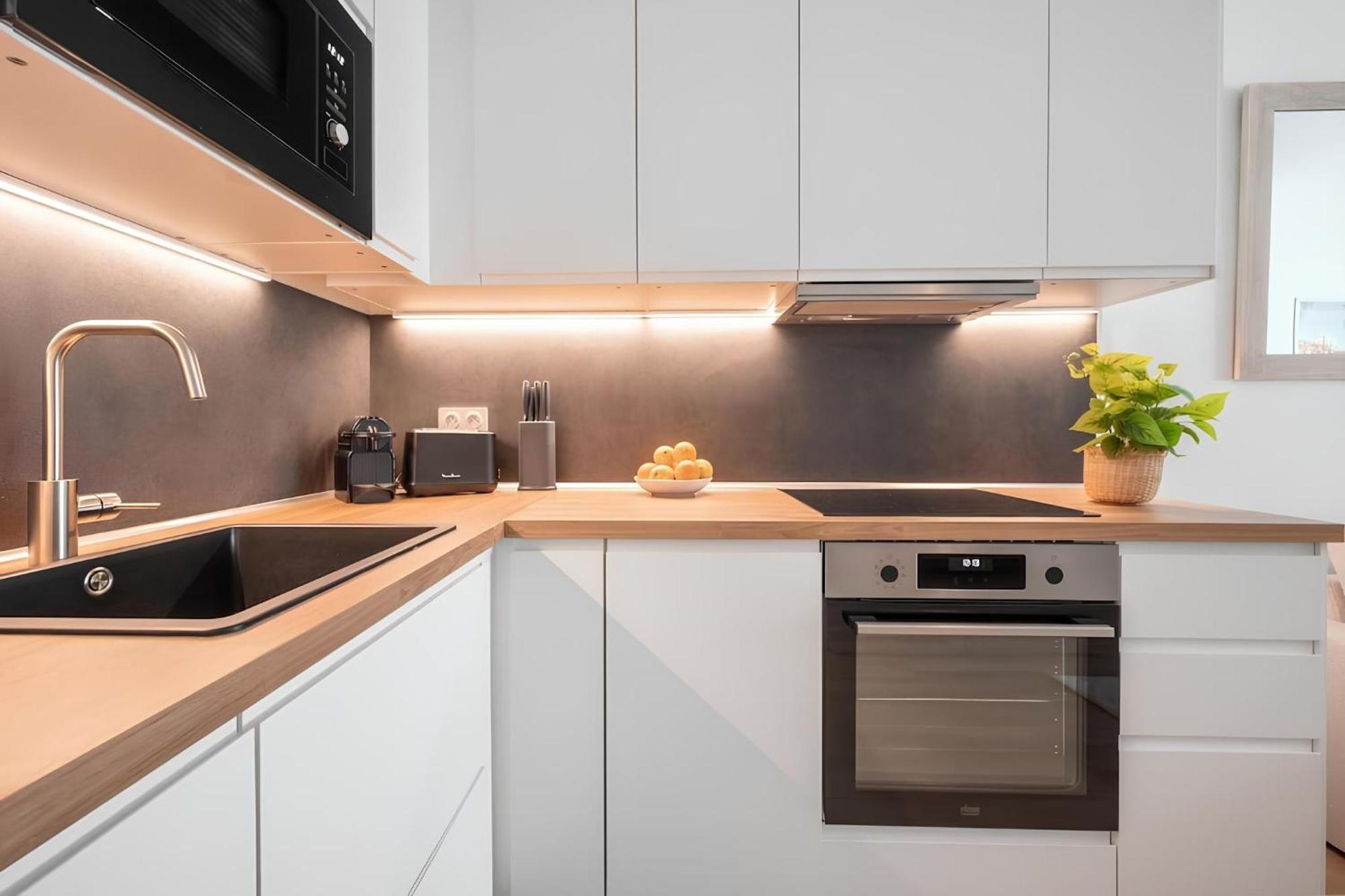Cozy Appartement Plein Centre, Proche Gare/Plage Ментона Экстерьер фото
